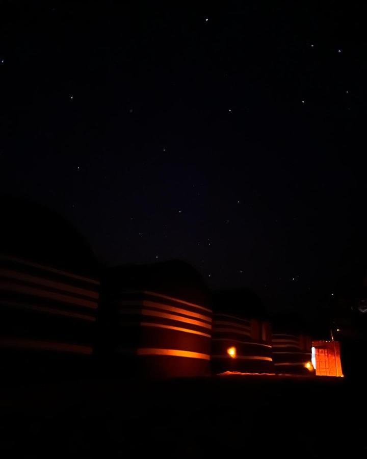 Wadi Rum Tents Luaran gambar